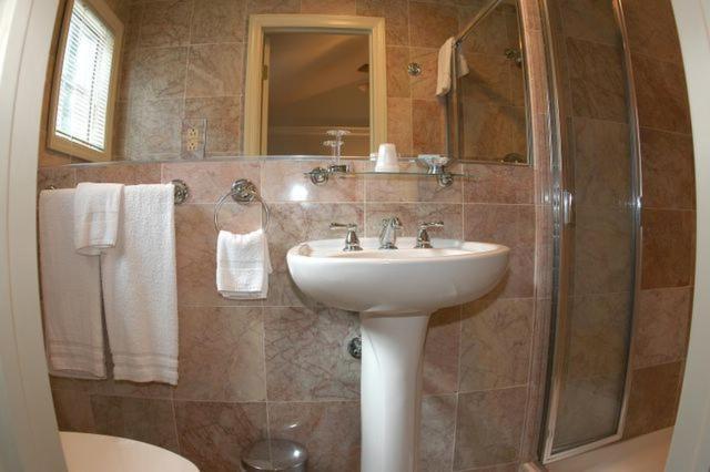 The Raven Resort New Hope Bagian luar foto